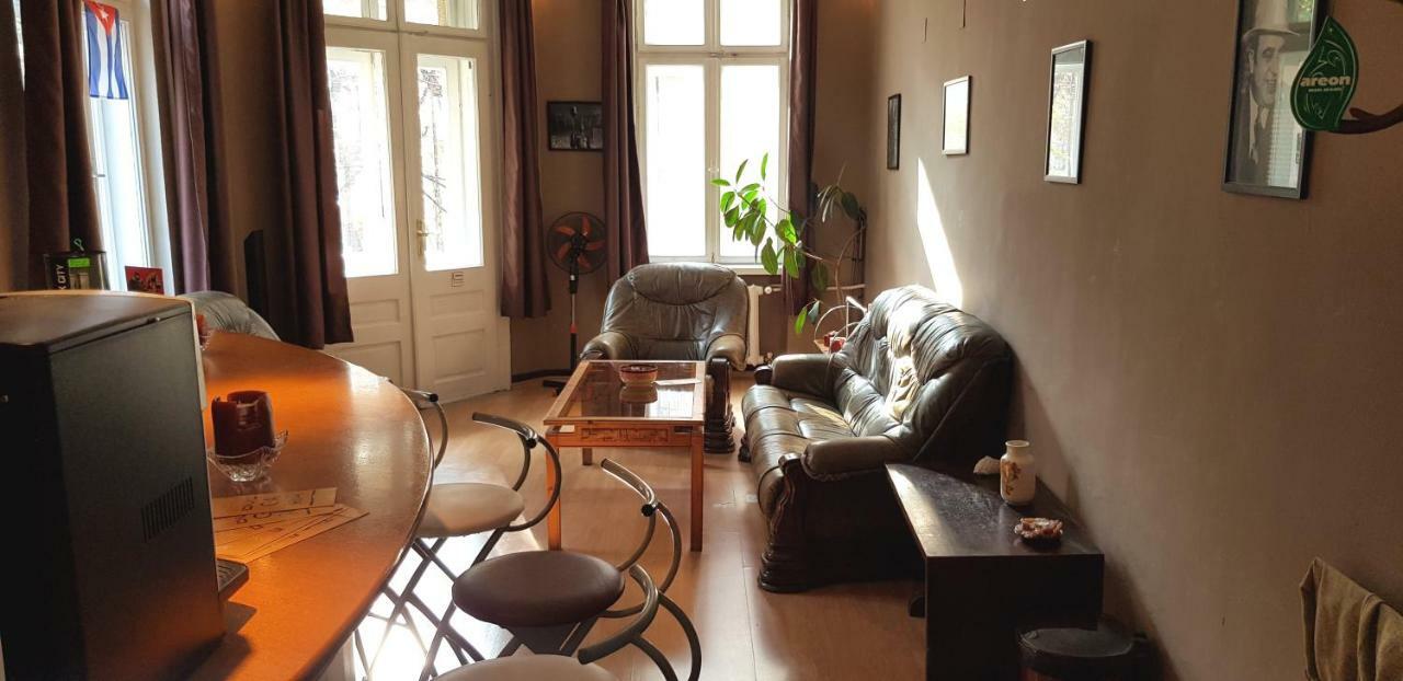 Top Center - Very Comfortable Private Room โซเฟีย ภายนอก รูปภาพ